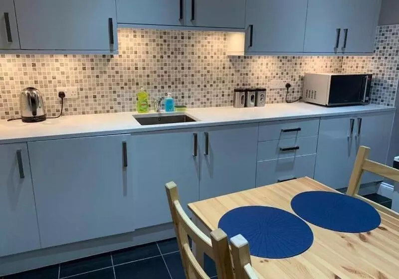 ペンション Eurostar Budget Rooms   Next To Kings Cross & Eurostar Train Station