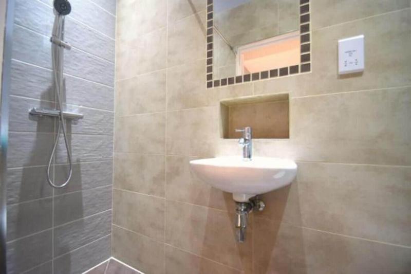 بنسيون Eurostar Budget Rooms   Next To Kings Cross & Eurostar Train Station