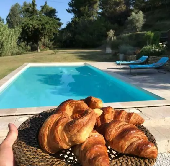 پانسیون Maisonnette Et Piscine