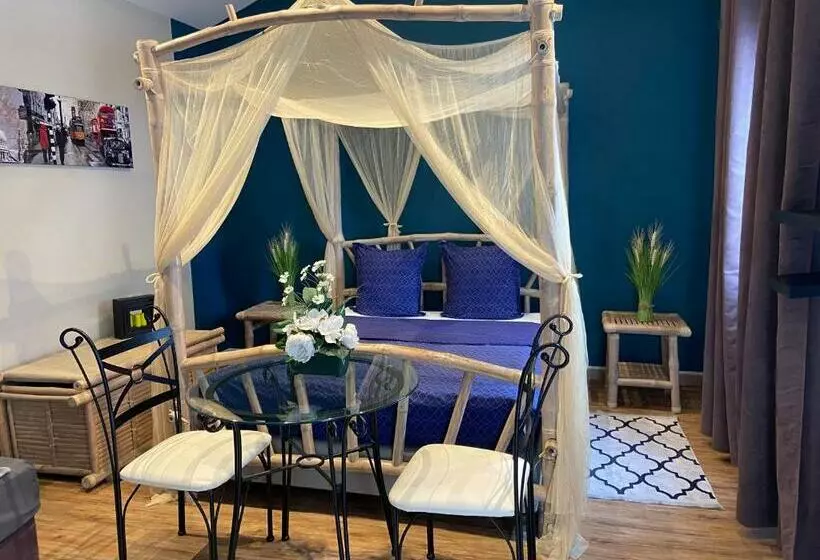پانسیون Maisonnette Et Piscine