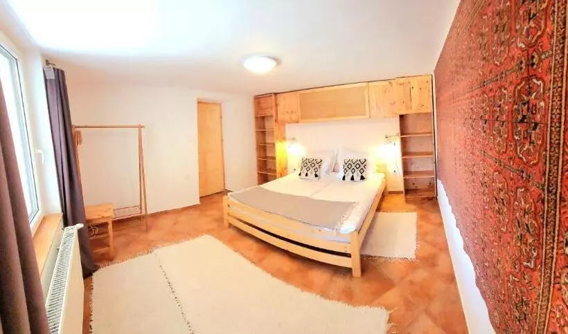 Majatalo Napkert Apartman