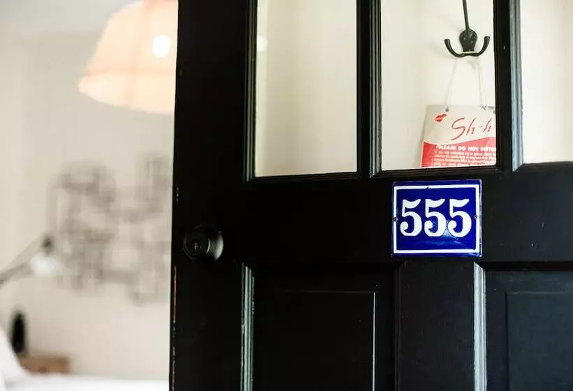 ペンション Studio 555