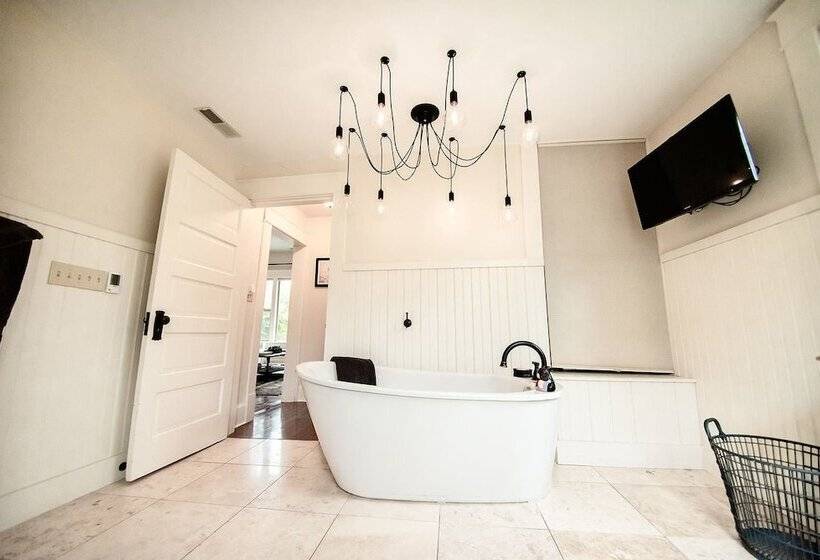 ペンション Studio 555