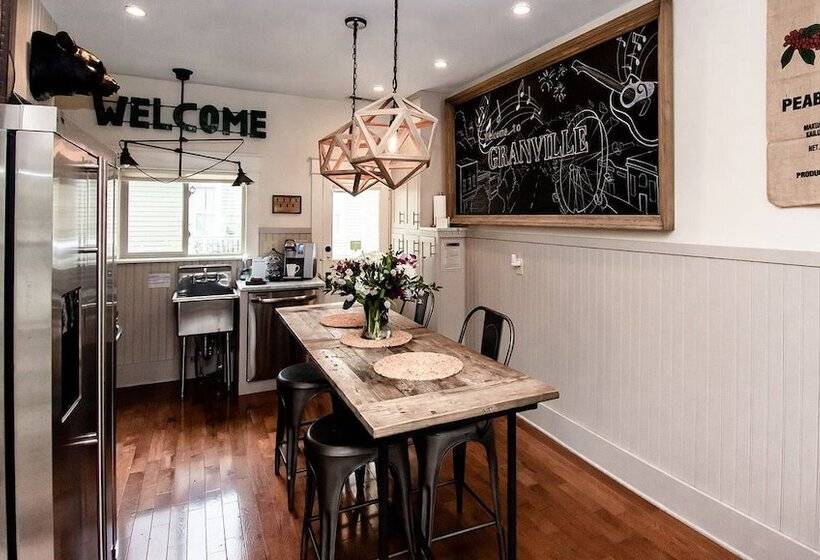 ペンション Studio 555