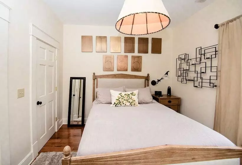 ペンション Studio 555