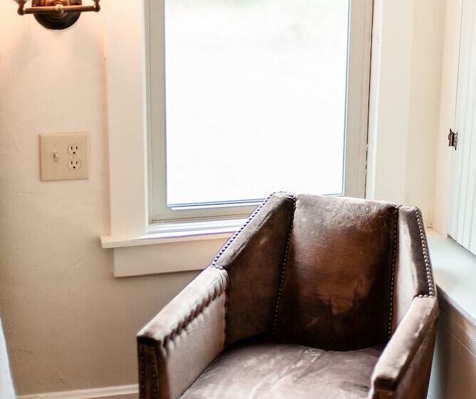 ペンション Studio 555