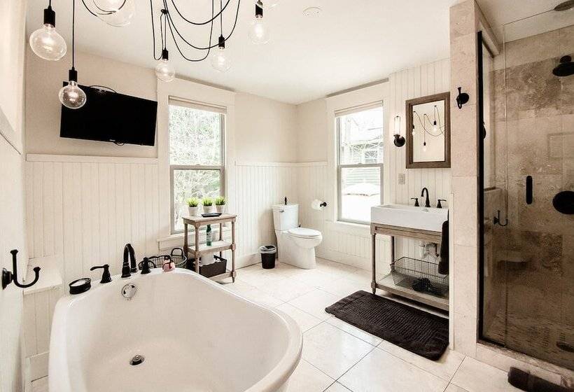 ペンション Studio 555