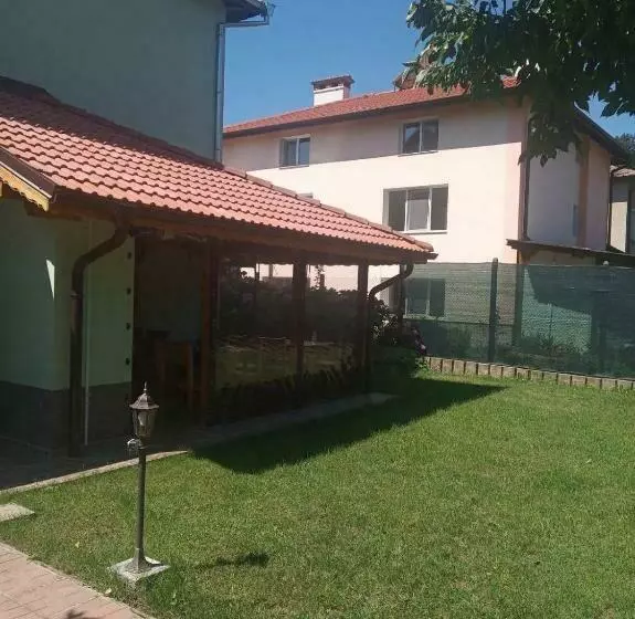 Majatalo Simada Green Guest House