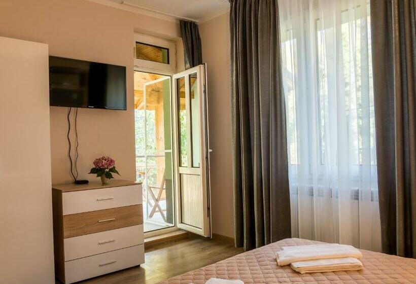 פנסיון Simada Green Guest House