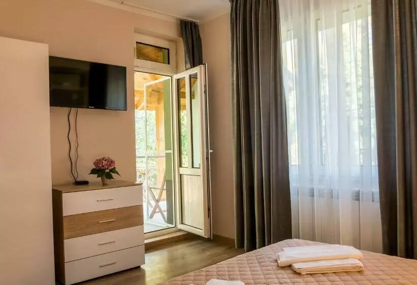 Majatalo Simada Green Guest House