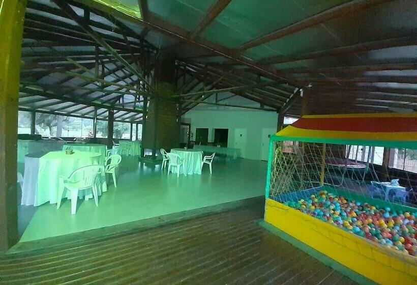 Majatalo Vale Da Geada