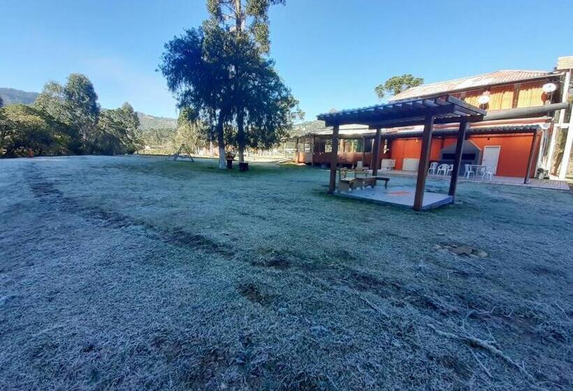 Majatalo Vale Da Geada