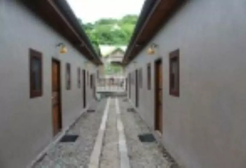 ペンション Villa Panrangluhu