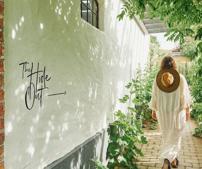 הוסטל Kåseberga Hideout