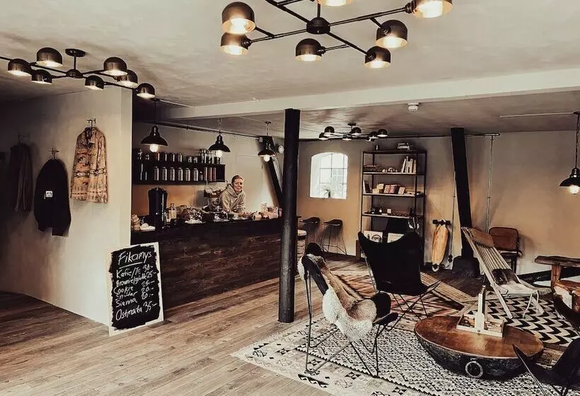 Retkeilymaja Kåseberga Hideout