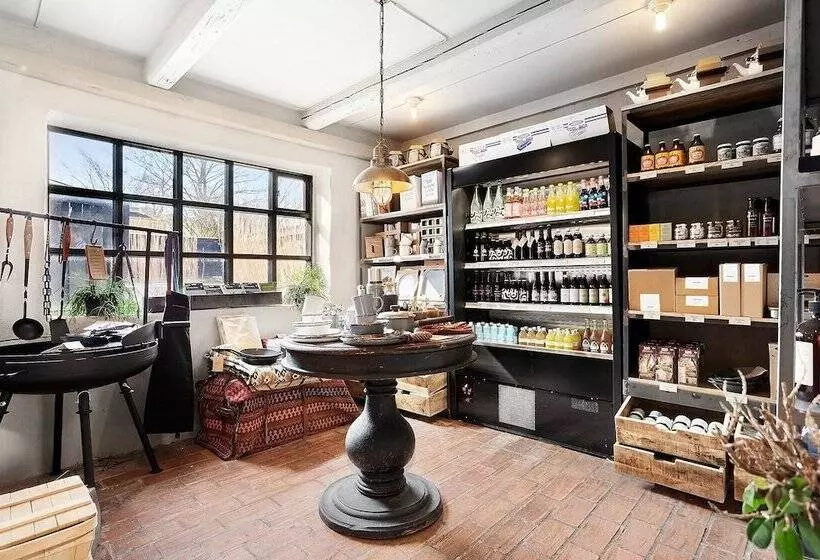 Retkeilymaja Kåseberga Hideout