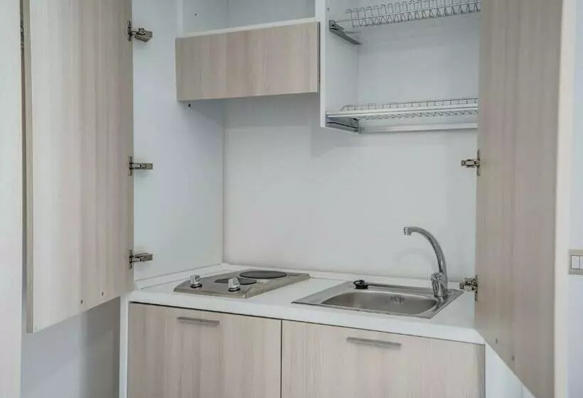 تختخواب و صبحانه Bebcatia