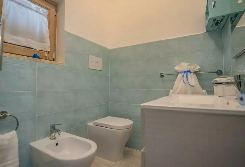 تختخواب و صبحانه Bebcatia