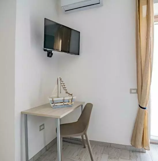 تختخواب و صبحانه Bebcatia