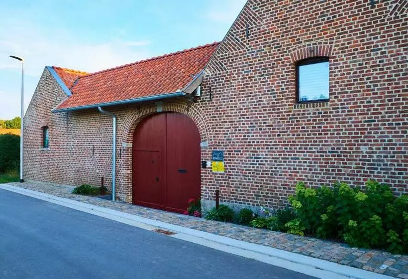 Aamiaismajoitus (B&B) Boerderaaj