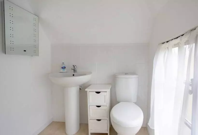 ベッドアンドブレックファースト Guest Suite At 31 Little England