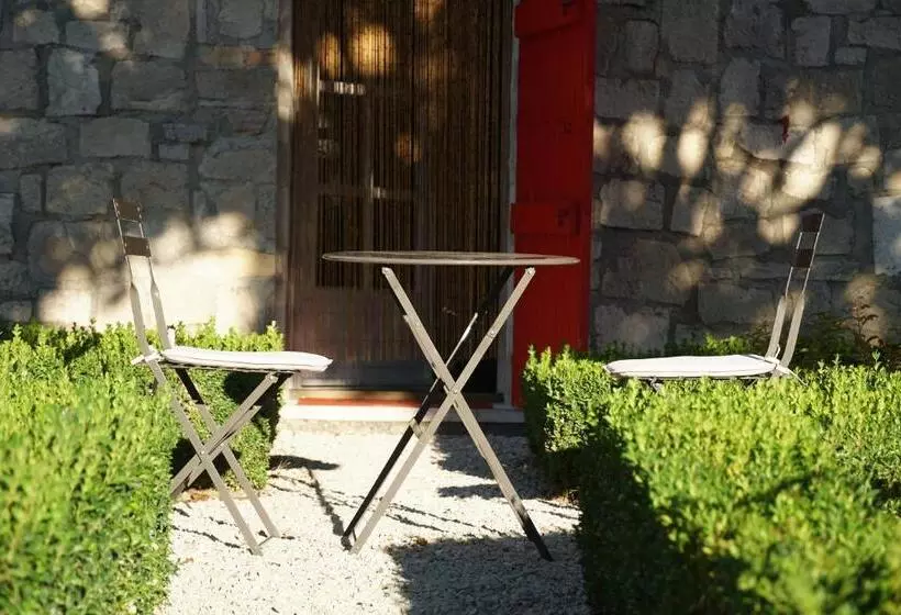 Bed and Breakfast Les Néfliers Chambre D Hôtes