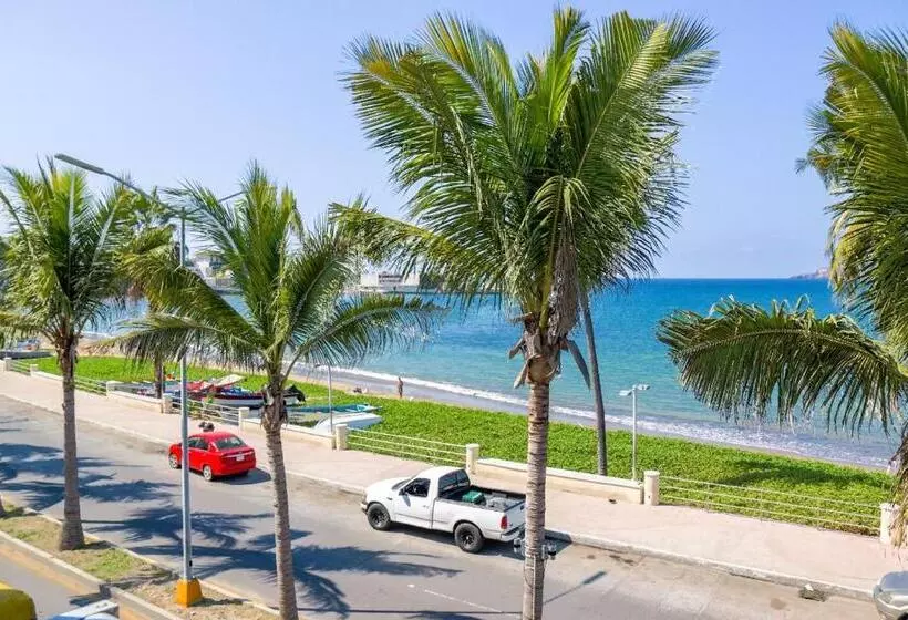 Hotelli Puerto Viejo