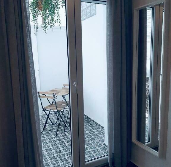 پانسیون Room Boutique 32