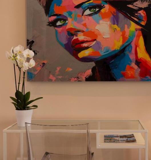 پانسیون Room Boutique 32