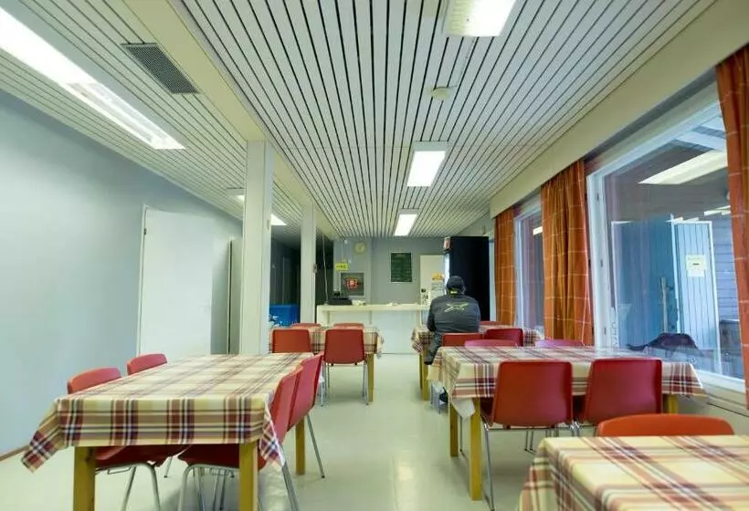ユースホステル Nikkilän Elämyskylä