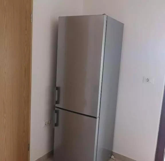 Alberg Sobe Sm0lej