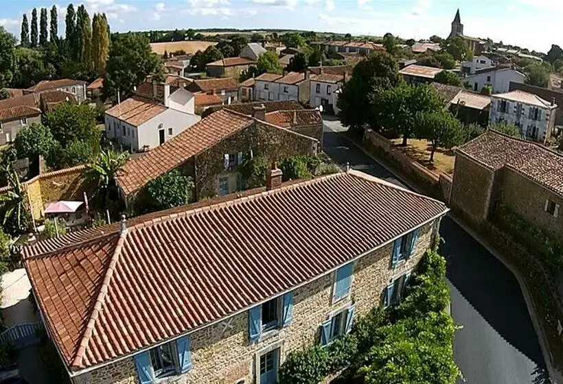 ベッドアンドブレックファースト Au Clair Du Soleil