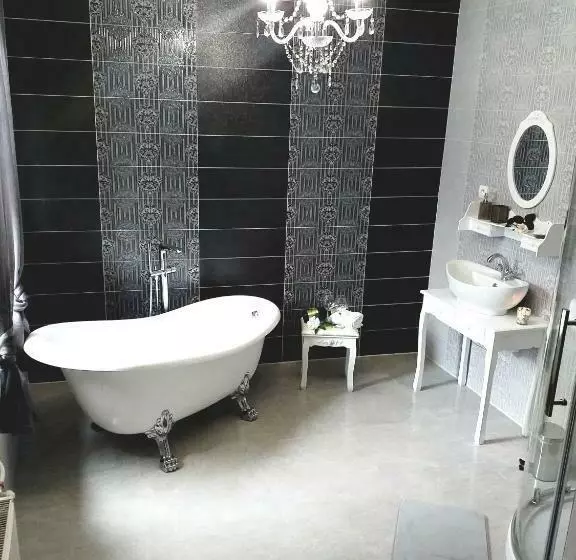 تختخواب و صبحانه Monato