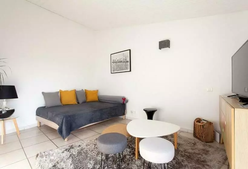 Gîte Urbain Les Jardins De La Meyne