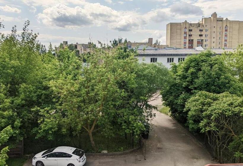 پانسیون Guest House Kamara