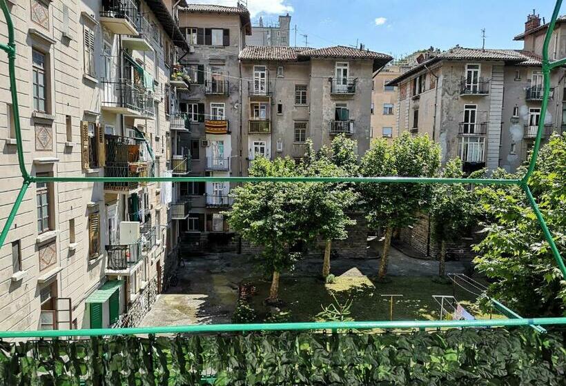 پانسیون Julia Affittacamere