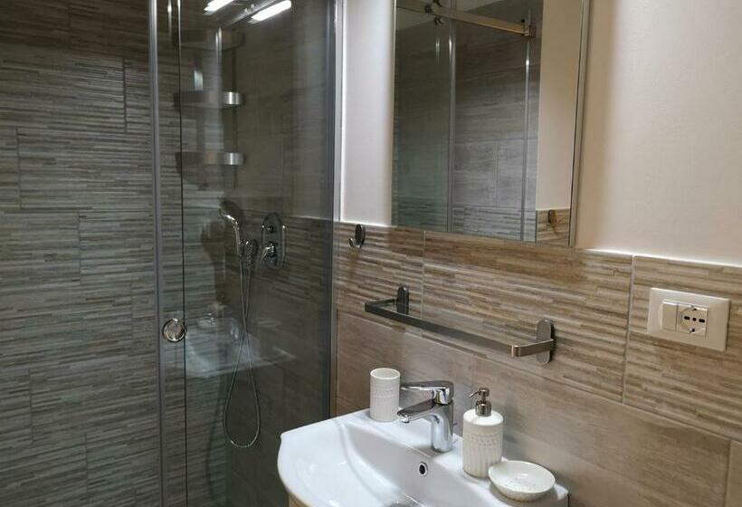 پانسیون Julia Affittacamere