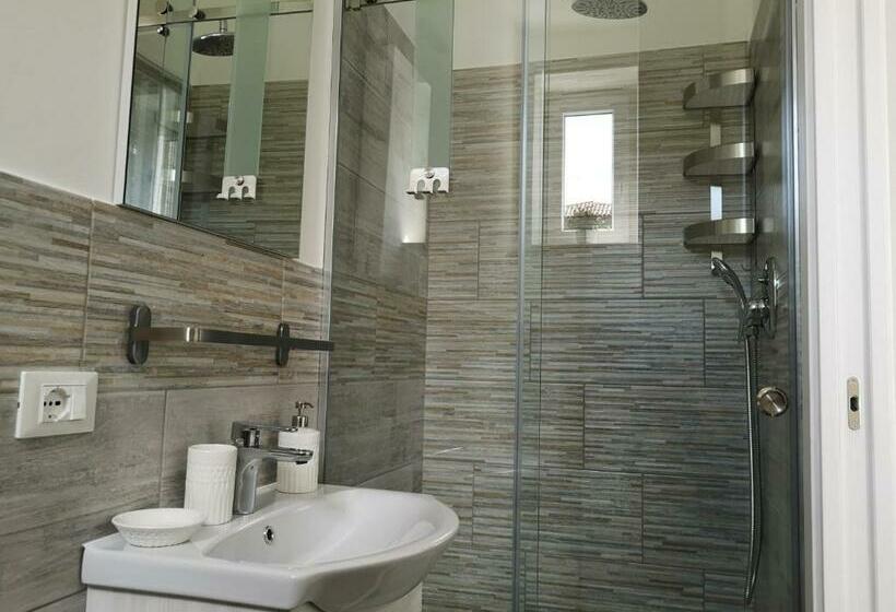 پانسیون Julia Affittacamere