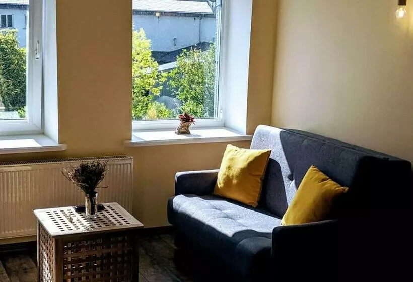 پانسیون Guest House Kamara