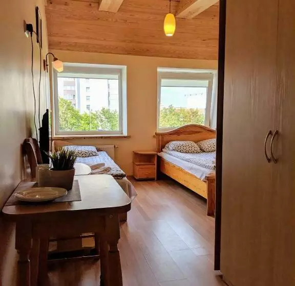 پانسیون Guest House Kamara