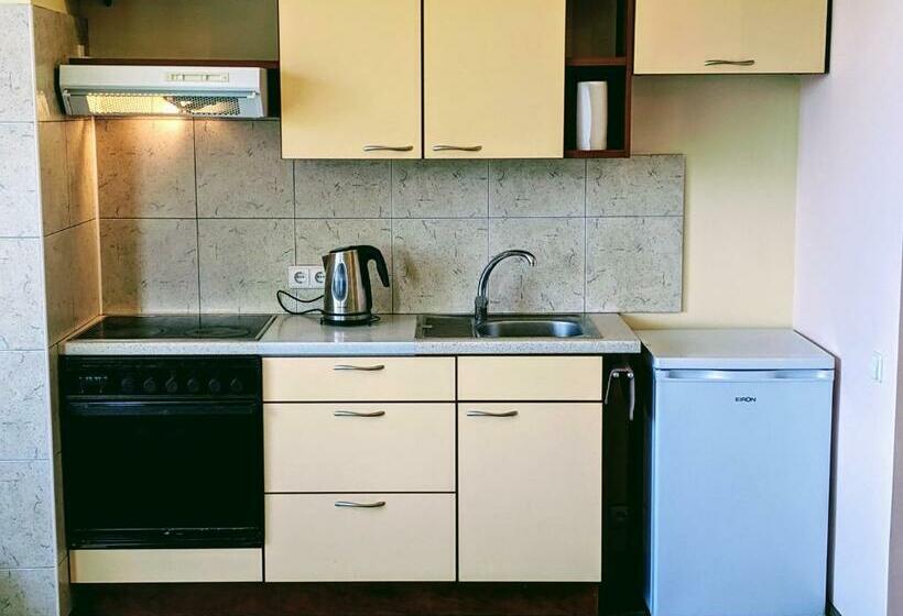 پانسیون Guest House Kamara