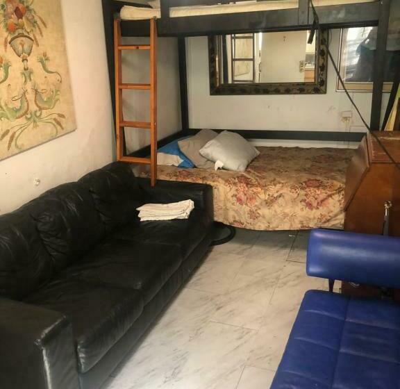 Пансион Private Room In Manhattan