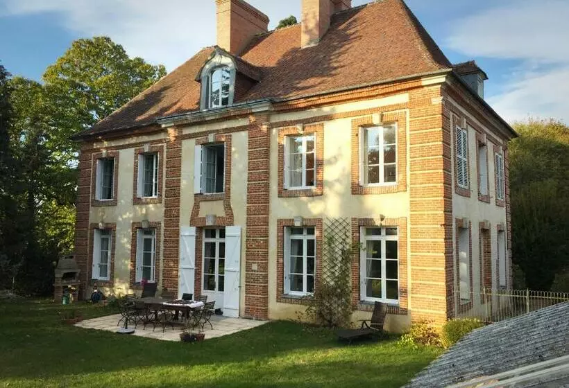 ベッドアンドブレックファースト Au Manoir De La Barre