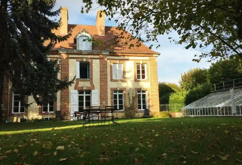 ベッドアンドブレックファースト Au Manoir De La Barre
