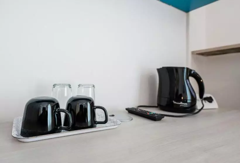 تختخواب و صبحانه Bg Stay