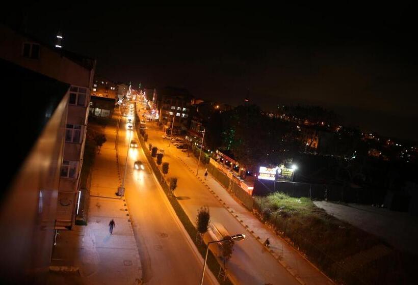 צימר Lily Airport Otel