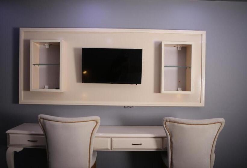 צימר Lily Airport Otel