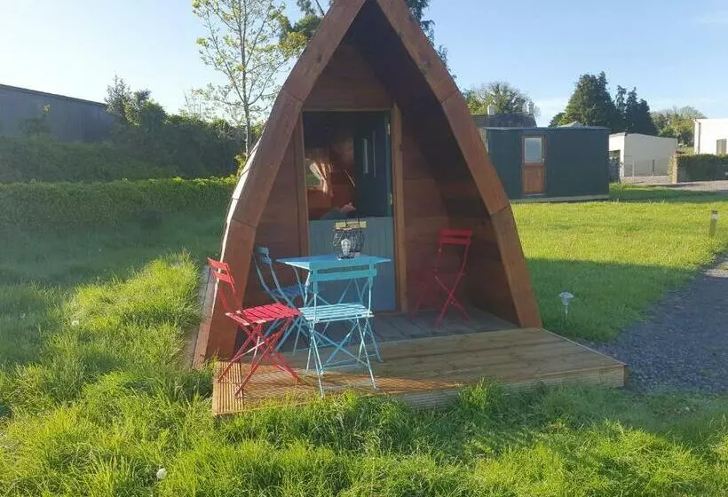 ホテル Glasson Glamping Farm