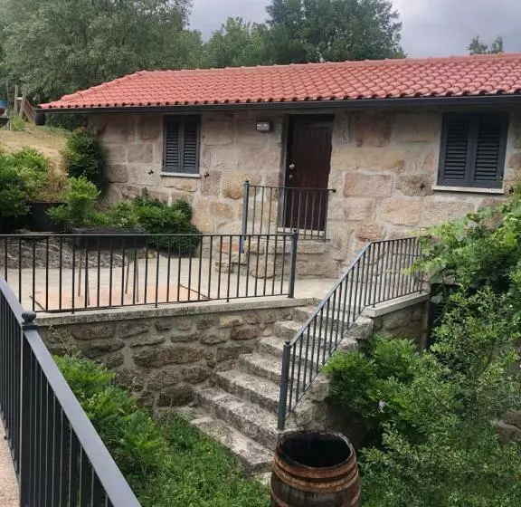 ホテル Quinta Vale Da Aldeia   Penalva Do Castelo