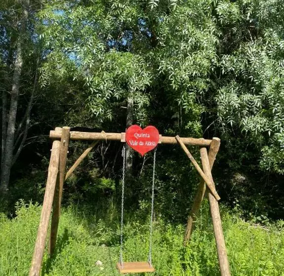 ホテル Quinta Vale Da Aldeia   Penalva Do Castelo